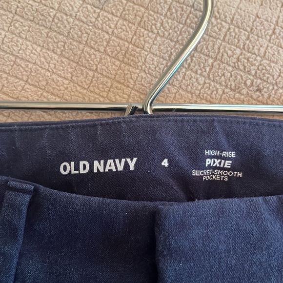 Old Navy Pixie pants - Picture 2 of 6